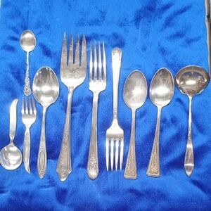 Elegant Silver Cutlery Set